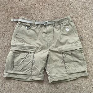 Nike ACG Cordura Fabric Outdoor Hiking Cargo Shorts Mens Size Medium